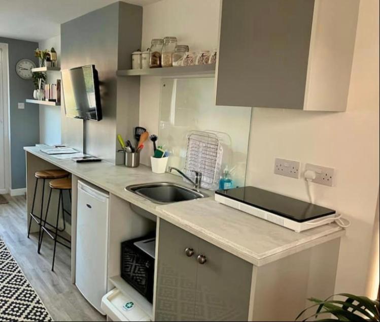 Malvern Elkstone Studio Private Hottub Pet Friendly מראה חיצוני תמונה
