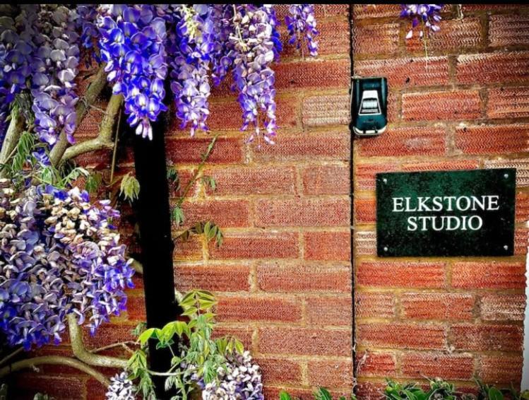 Malvern Elkstone Studio Private Hottub Pet Friendly מראה חיצוני תמונה